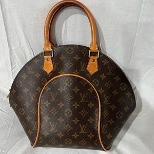 🔥🔥🔥Louis Vuitton Ellipse MM
